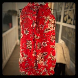 NWT FLORAL PATTERN HIGH NECK SLEEVELESS BLOUSE
